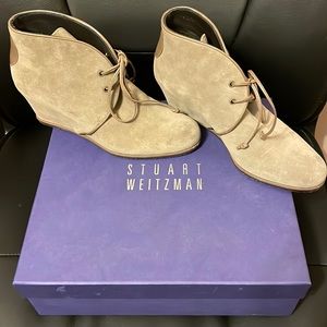 Never worn! Stuart Weizmann suede bootie, 7.5